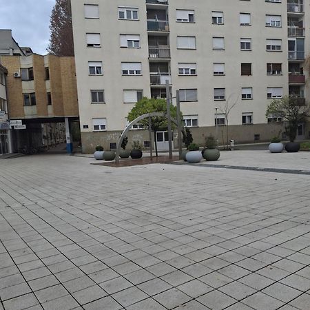 Apartman Centros Osijek Exterior foto